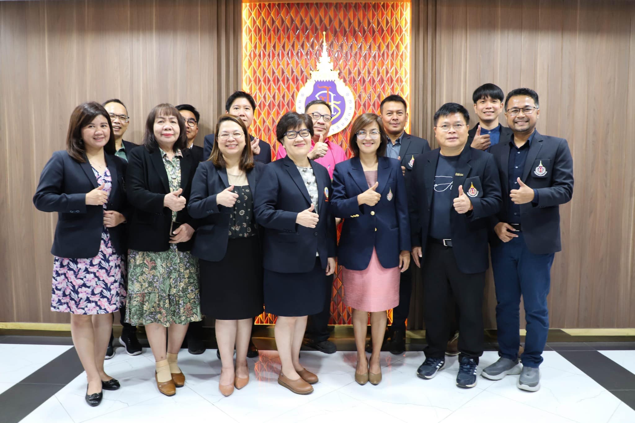 สุดยอดการประชุม “แลกเปลี่ยนเรียนรู้ เพื่อการพัฒนาสถาบันการศึกษาสาธารณสุข ด้านการจัดการเรียนการสอนและงานวิจัยมาตรฐานสากล